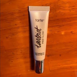 Tarte “Tarteist Pro Glow” in Stunner